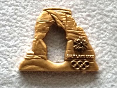 2002 OC Tanner 14K Gold Delicate Arch Pin / Rare! Limited!