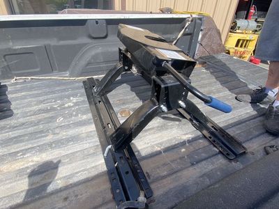 5th, Fifth wheel hitch
