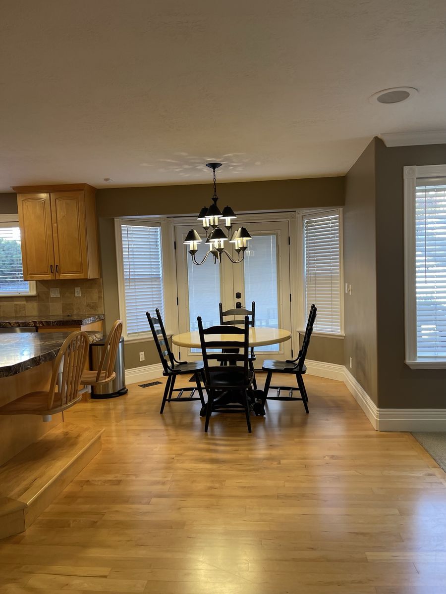 Main image 9
