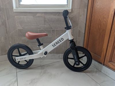 SEREED Kids Balance Bike - White with Adjustable Soft PU Seat and Footrest