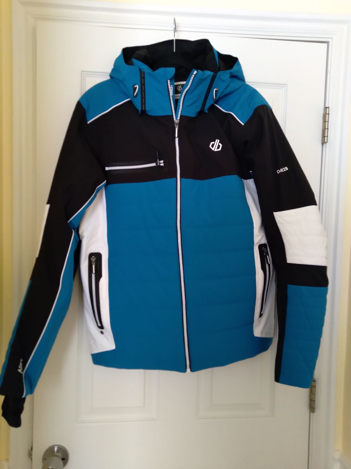 Outdoor GB, Dare 2 B ski jacket, size L, New