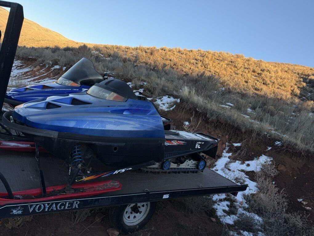 99 Polaris 700 RMK Parts sled
