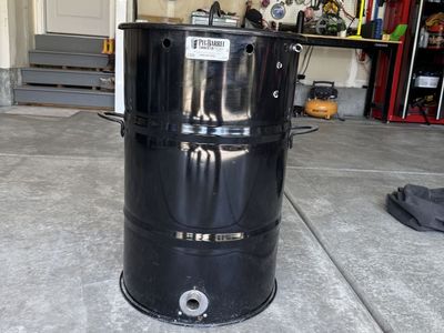 18.5" Pit Barrel Cooker + BBQ Guru Fan Attachment