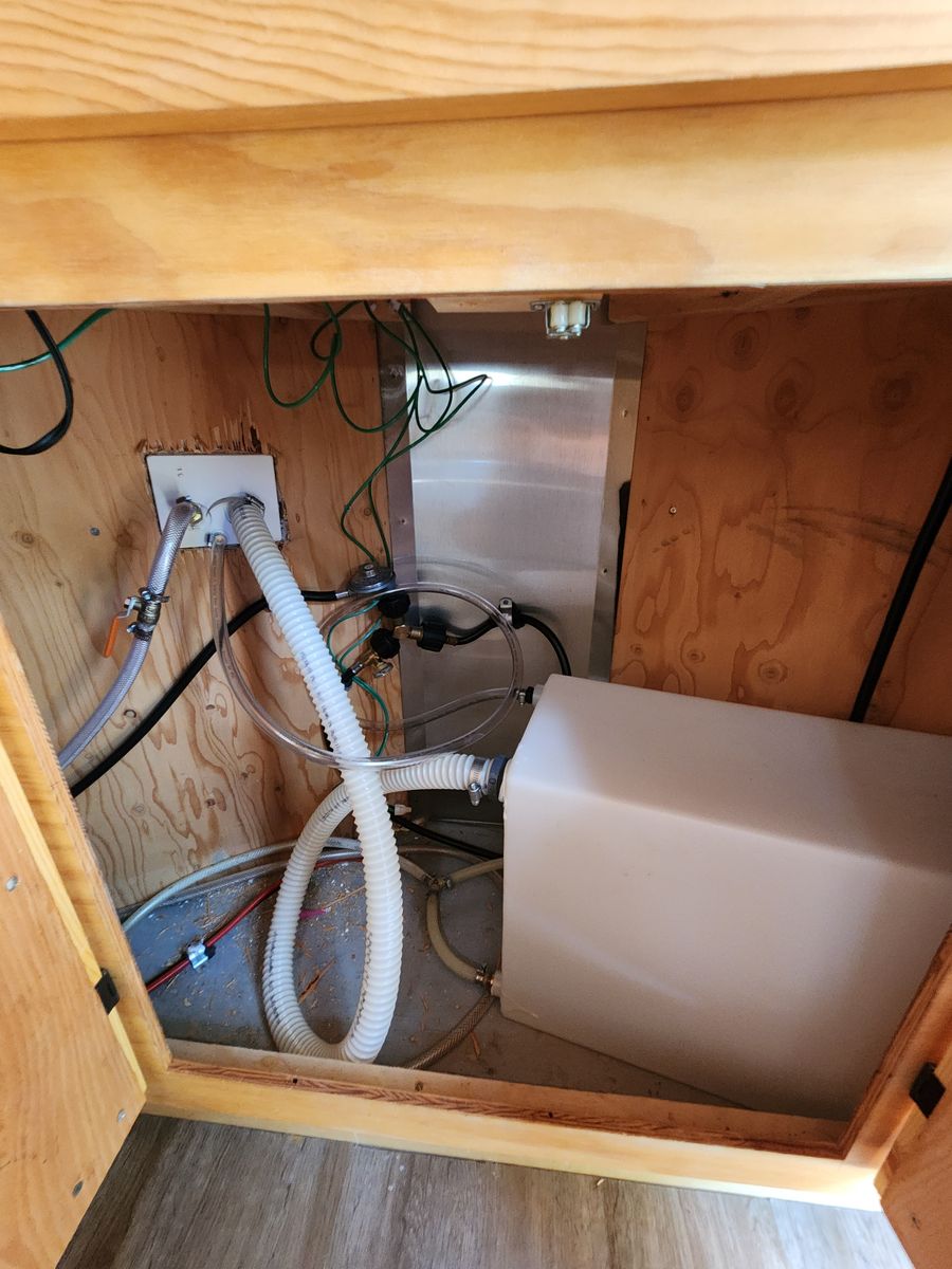 Main image 7