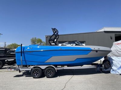 2025 Moomba Max