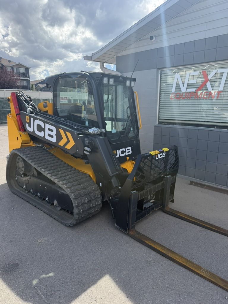 JCB Tele-Skid For Rent! - Large Track Skid CTL with Telescoping Boom