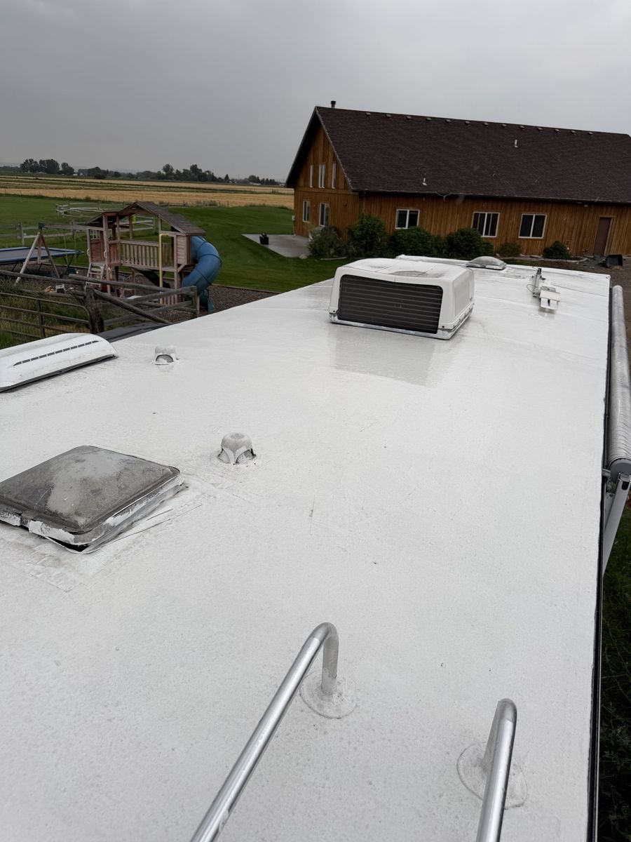 Main image 7