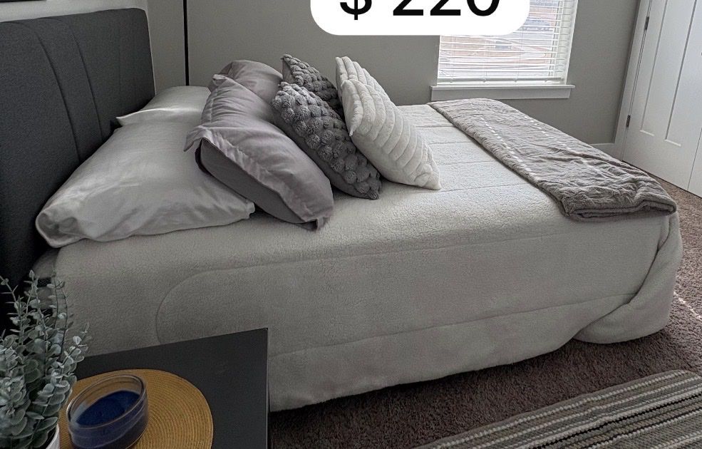 Bedroom set