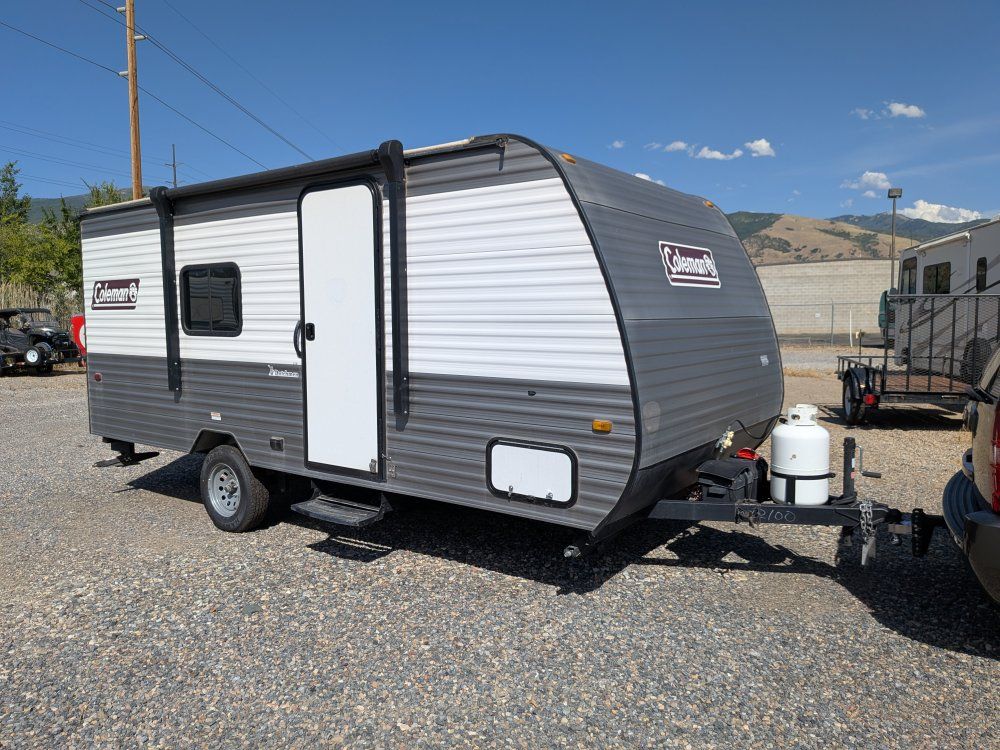 2023 Coleman 17R Camper Trailer