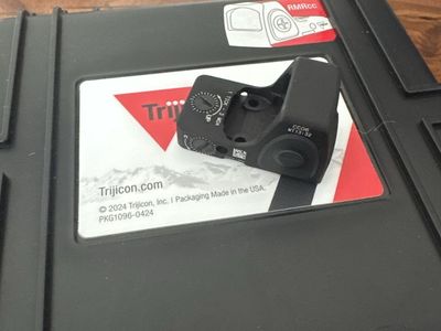 Brand New Trijicon RMRcc Red Dot Sight with Original Case