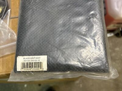 Black Seat Cover Kx 125 To 250 03-10