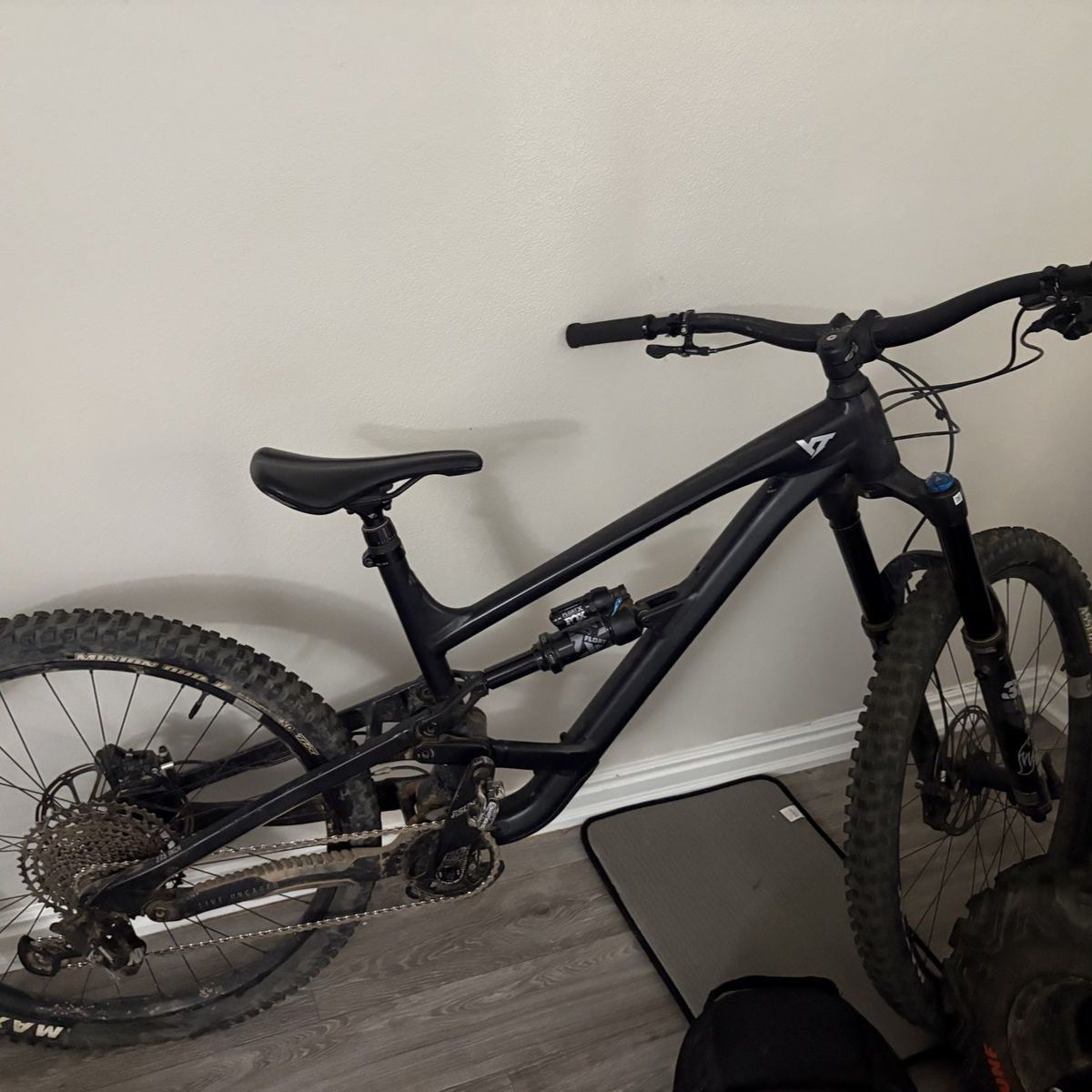 YT Capra mullet mountain bike