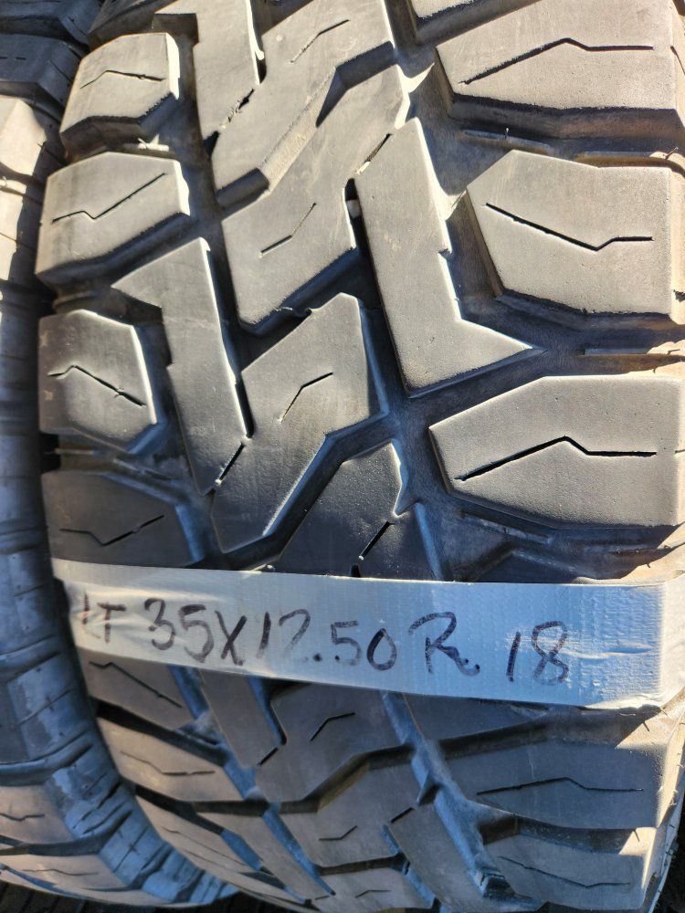 35x12.50r18 toyo open country rt