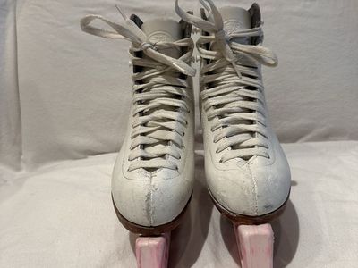 Reidell youth size 3.5 white figure skates with John Wilson excel blades and pink blade covers