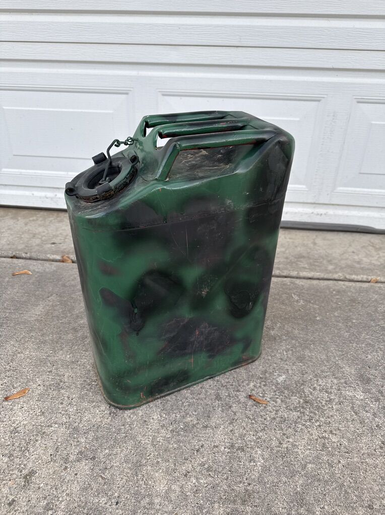 5 Gallon Steel Gas Can Jerry Gas Can