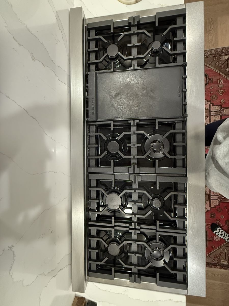 Main image 3