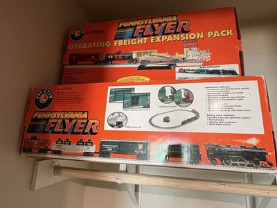 Lionel Pennsylvania Flyer O-Gauge Model Train Set & Expansion Pack - Vintage Collectible