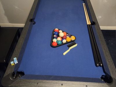 5 ft pool table