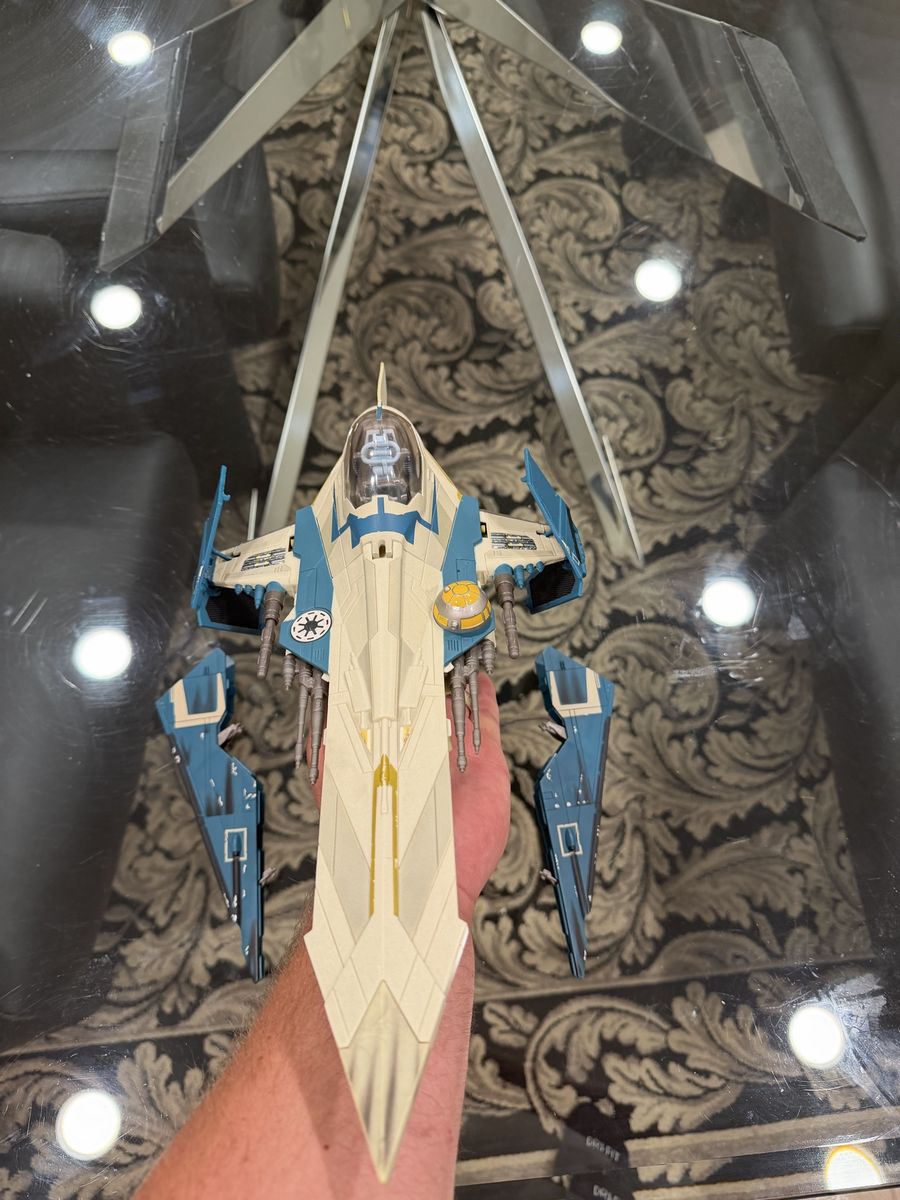 Main image 4