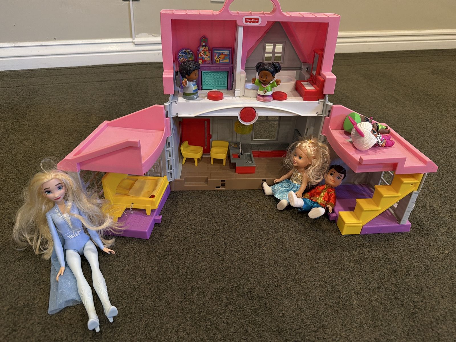 Main image 4