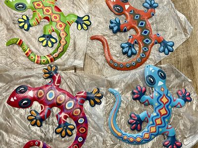 4 pack Metal Gecko Wall Art Decor- 8.34" x 8.74" Indoor / Outdoor Lizards Hanging Decorations ML3