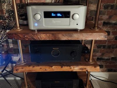 Gorgeous Top of the Line Audiophile Esoteric F-03 Integrated Class A Amplifier