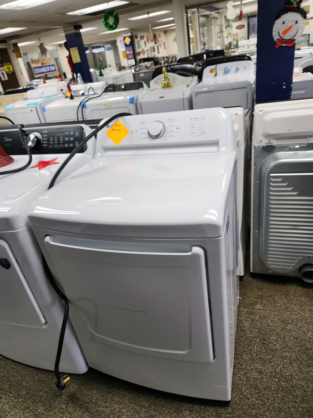 BRAND NEW!! LG TOPLOAD 7.3 CF ELECTRIC DRYER!