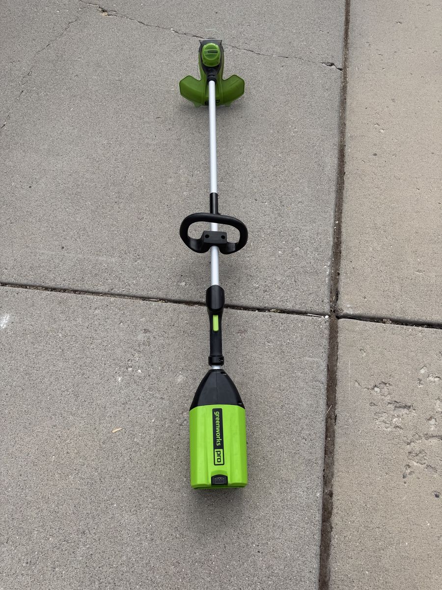 Greenworks Pro 60V Cordless String Trimmer/Weed Eater no battery