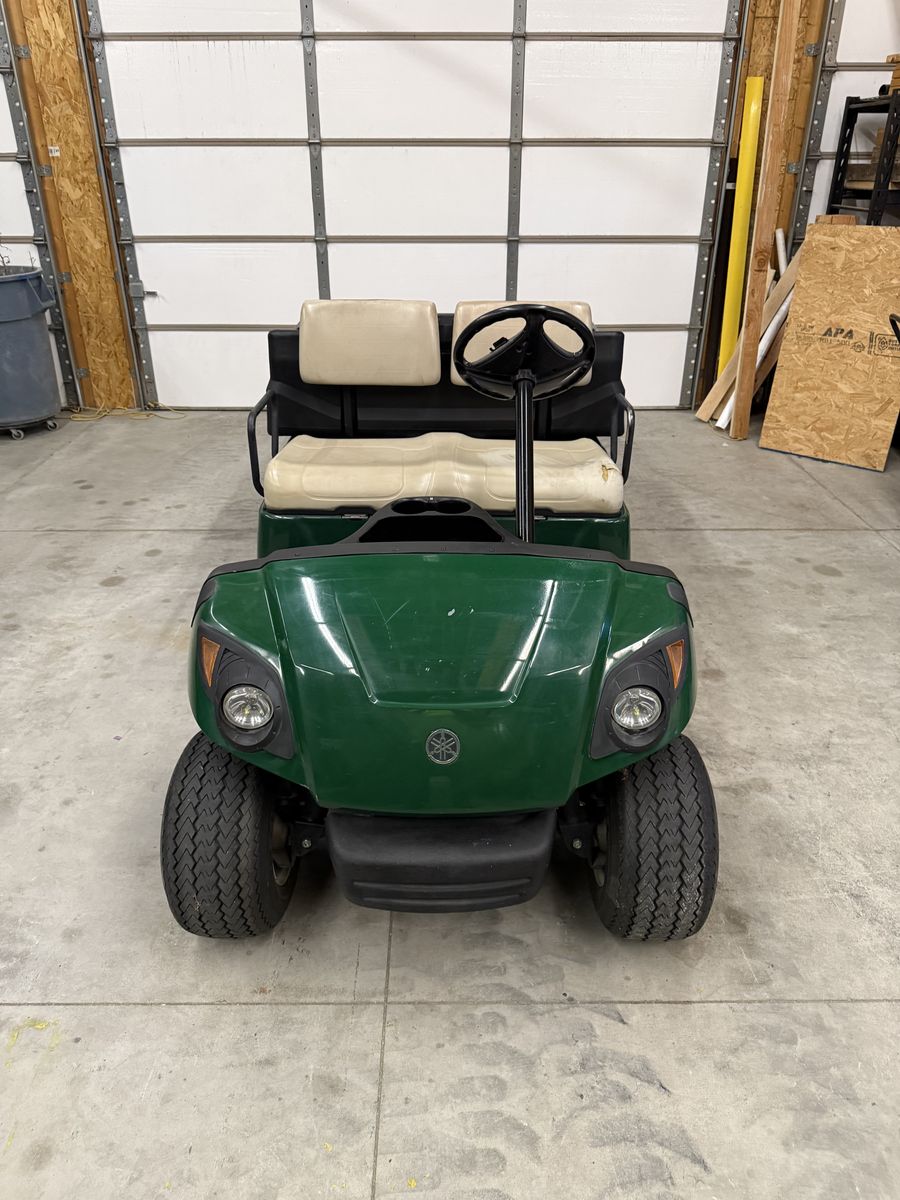 GOLF CART
