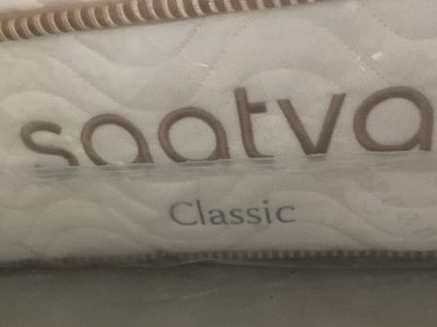 Saatva king size mattress