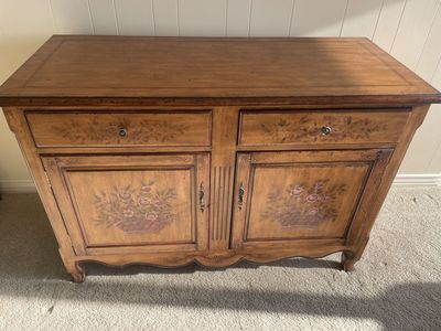 Dresser