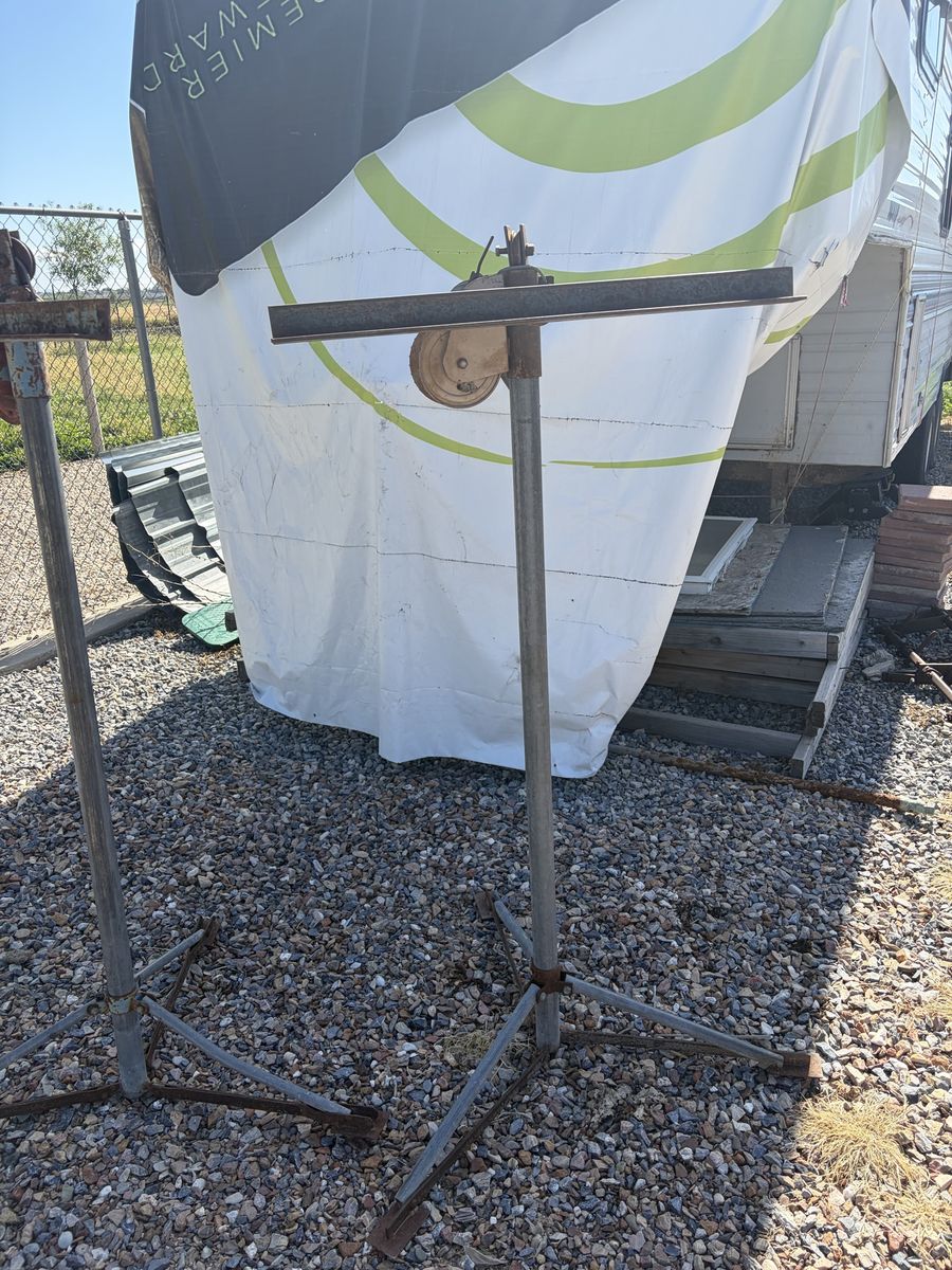 Camper jacks