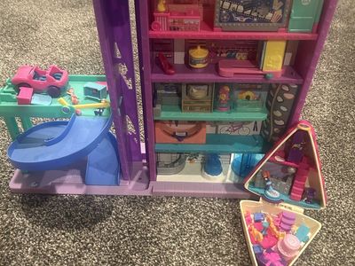 Polly Pocket Mega Mall Play Set with Dolls & Accessories - Used Condition