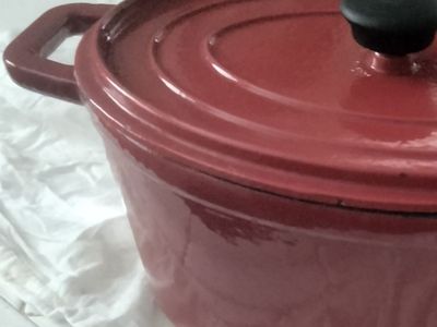 Cherry Red Oval Enameled Du