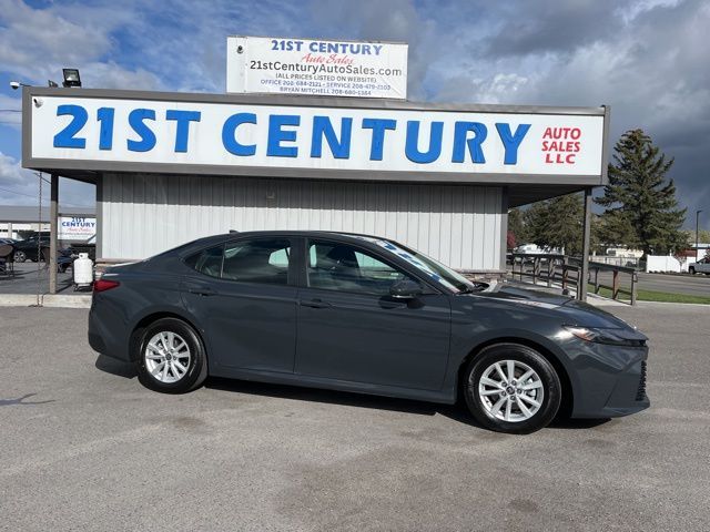 2026 TOYOTA CAMRY LE