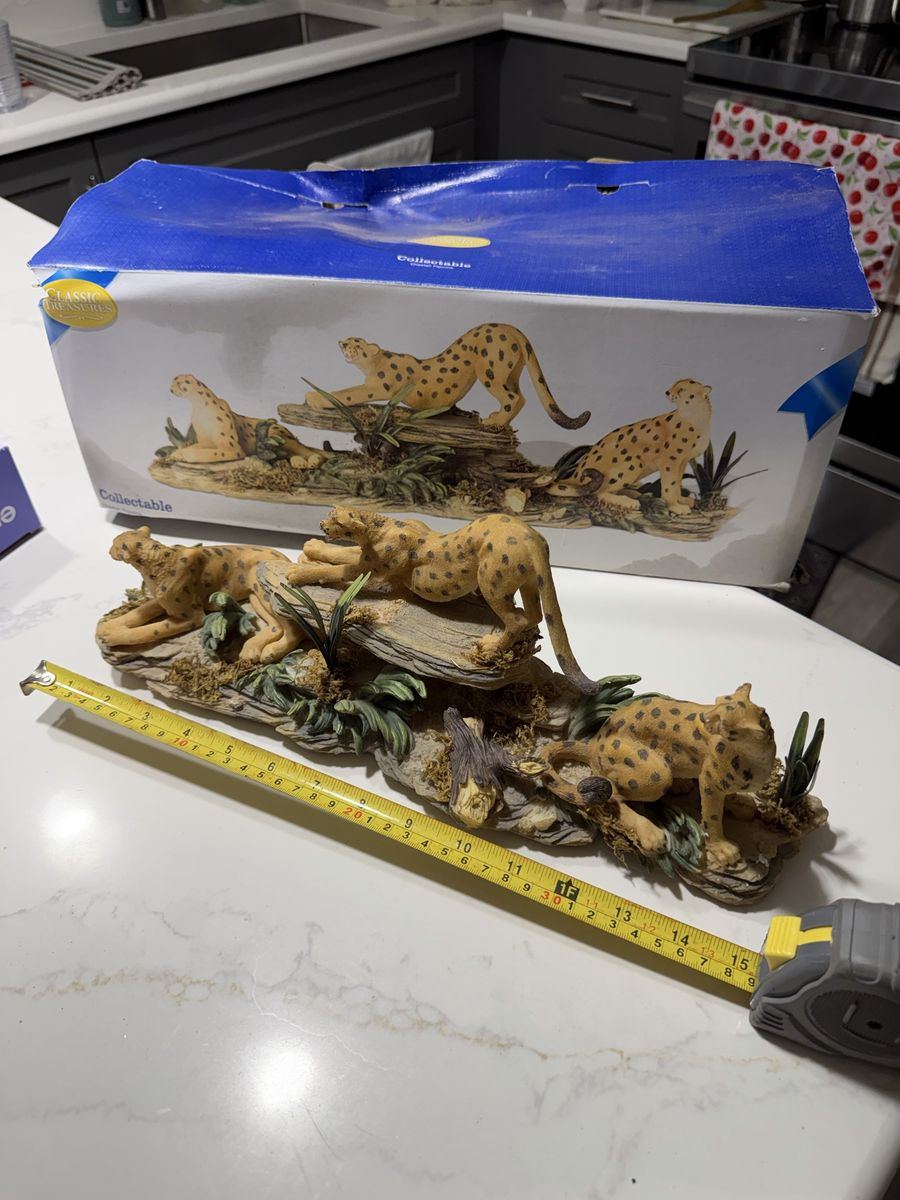 Classic Treasures Cheetah Figurine Collectible Wildlife Statue 15 Inch With Original Box