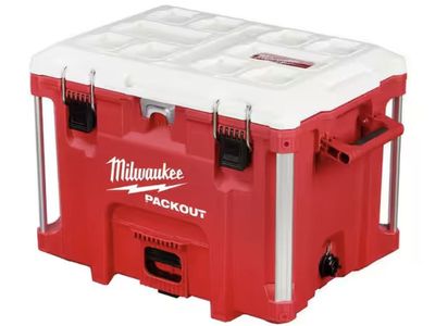 Shop Milwaukee 22 in. Packout 40 qt. XL Cooler