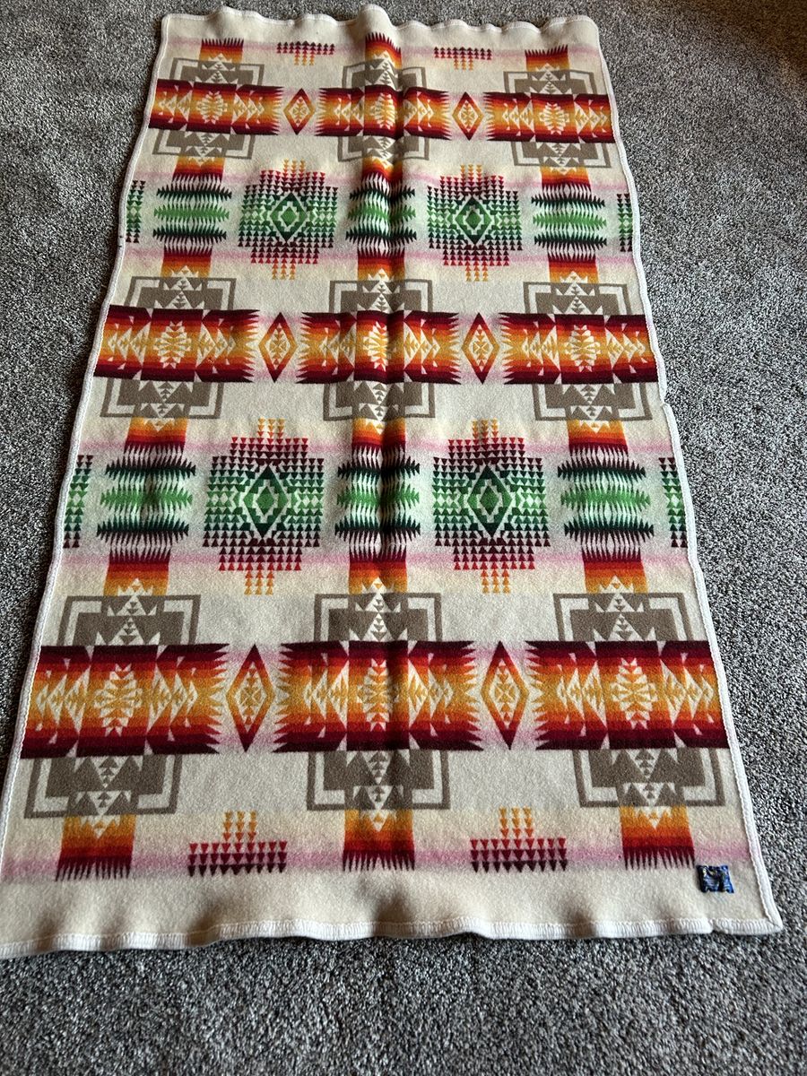 Vintage beaver star Pendleton wool blanket throw