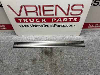 Used Peterbilt Left Threshold Insert 630MM Screw-In, Part # S32-6002-001