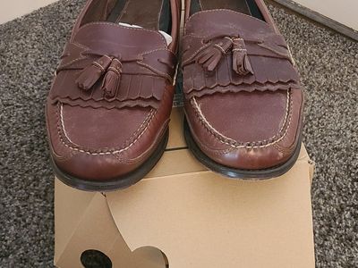 nice used Neil m leather loafers size 14