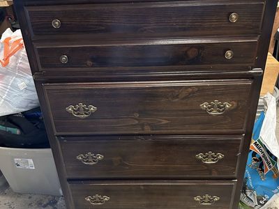Basset Dresser