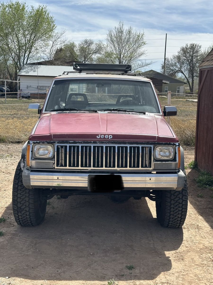 1990 JEEP CHEROKEE Laredo