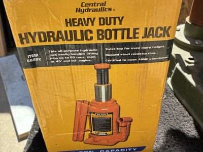 Hydraulic bottle jack