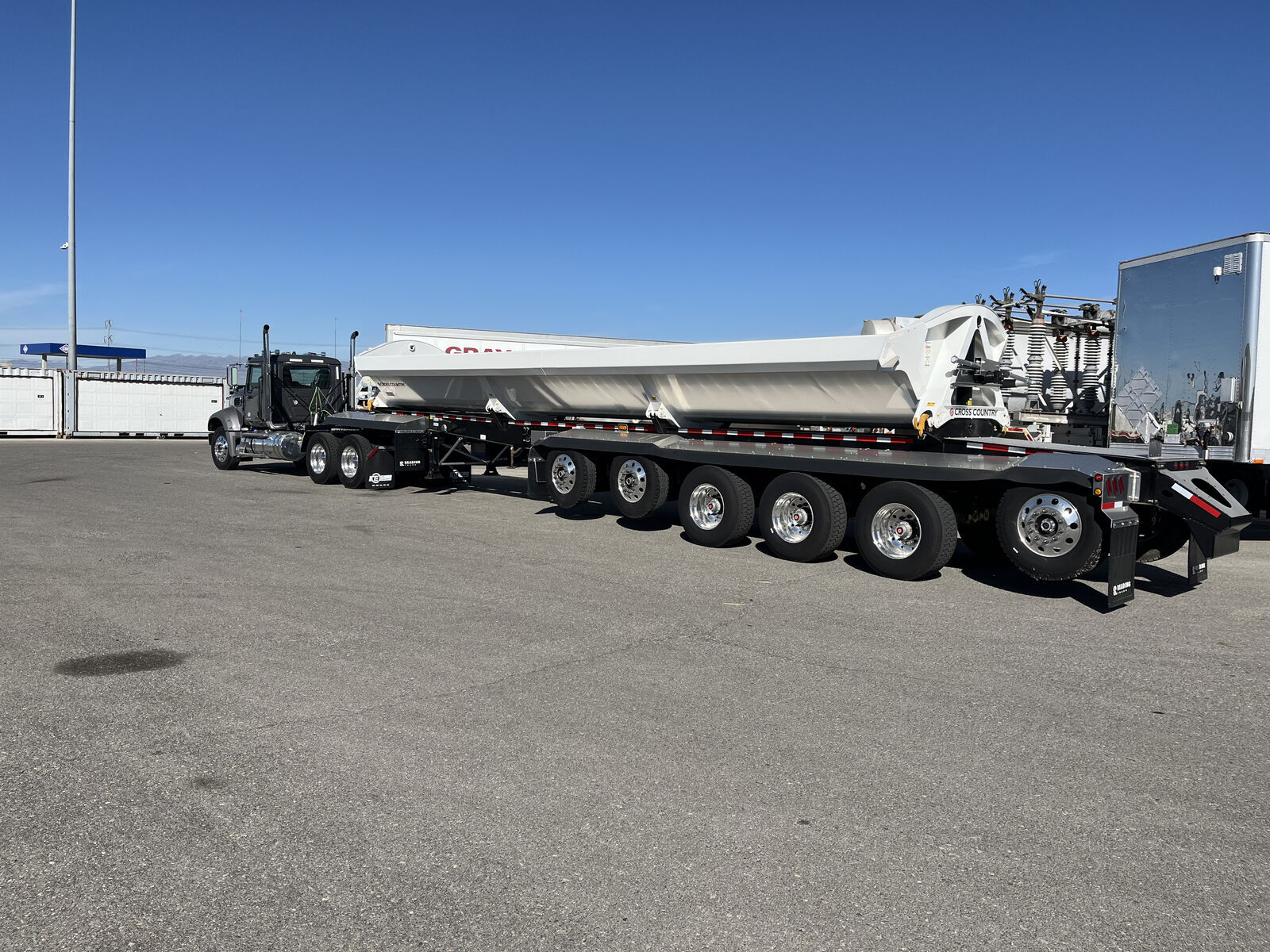 Super Side Dump 6 axle - Truck and Trailer Combo