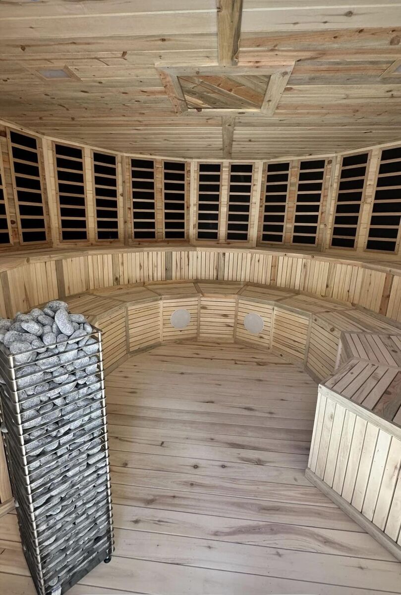 LUXURY XL CUSTOM SAUNAS