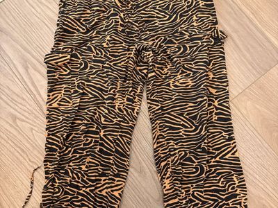 Women’s cargo joggers