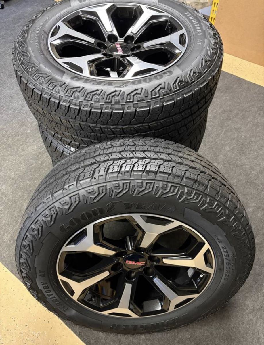 New (2K miles) AT4 wheels & Tires (275/60R20)