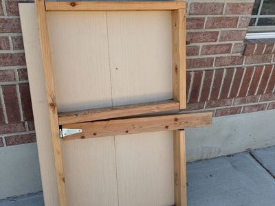 Free folding wood shelf