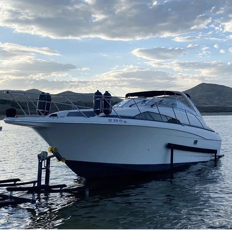 1995 Bayliner 3255 Avanti