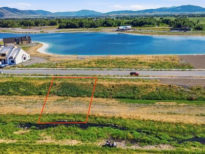 Build your dream home in the Willow Lakes Community!